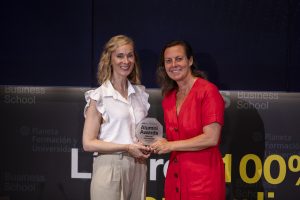 Alumni Award Women Leadership 
